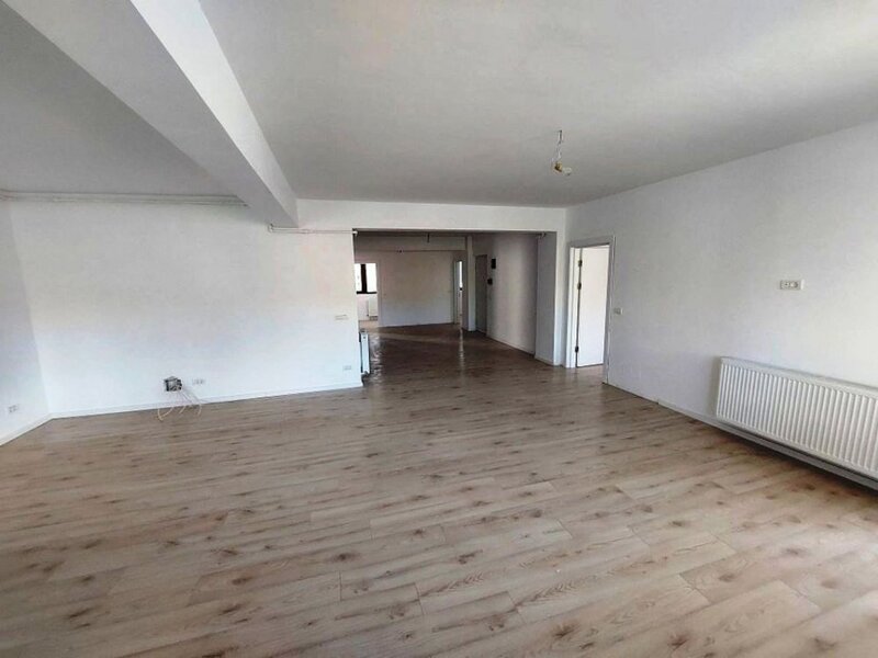 Dorobanti, apartament 3 camere, nemobilat.