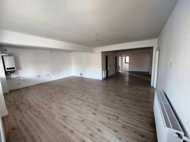 Dorobanti, apartament 3 camere, nemobilat.